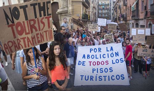 Momento de una manifestación contra el turismo